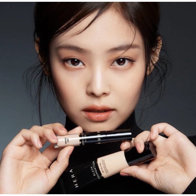 ⚡BLACKPINK⚡Kem nền HERA BLACK FOUNDATION mini 10ml Tone 21,17 và 23