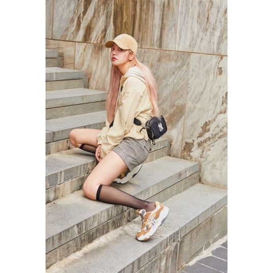 Túi đeo chéo M L B monogram logo thêu