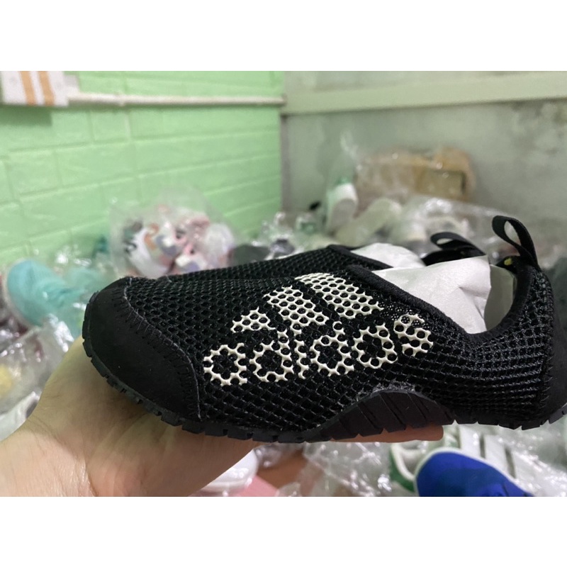 Giày lười Adidas cho bé trai size 31-18.5cm