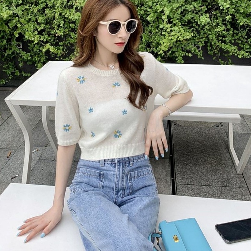 Áo croptop len ZHELIHANGFEI tay ngắn cổ tròn thêu hoa nhỏ phong cách nữ tính cho nữ