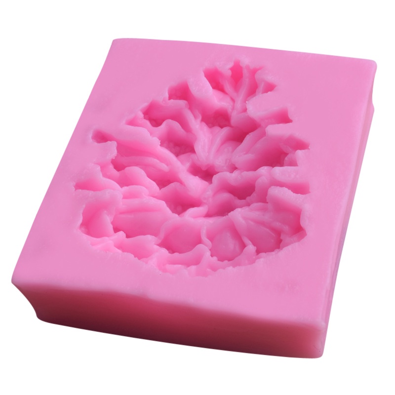 Khuôn làm bánh kẹo hình quả thông Giáng sinh xinh xắn