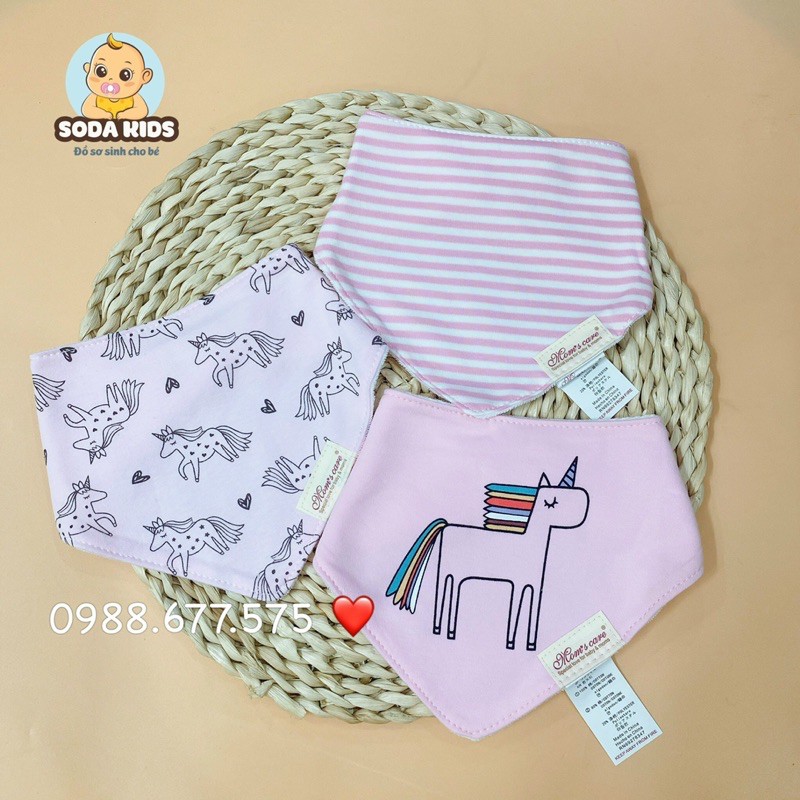Set 3 yếm tam giác momcare khuy bấm cho bé
