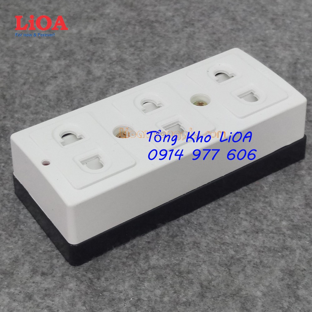 Ổ cắm ba 2 chấu LiOA lắp nổi có nắp che an toàn và đèn báo