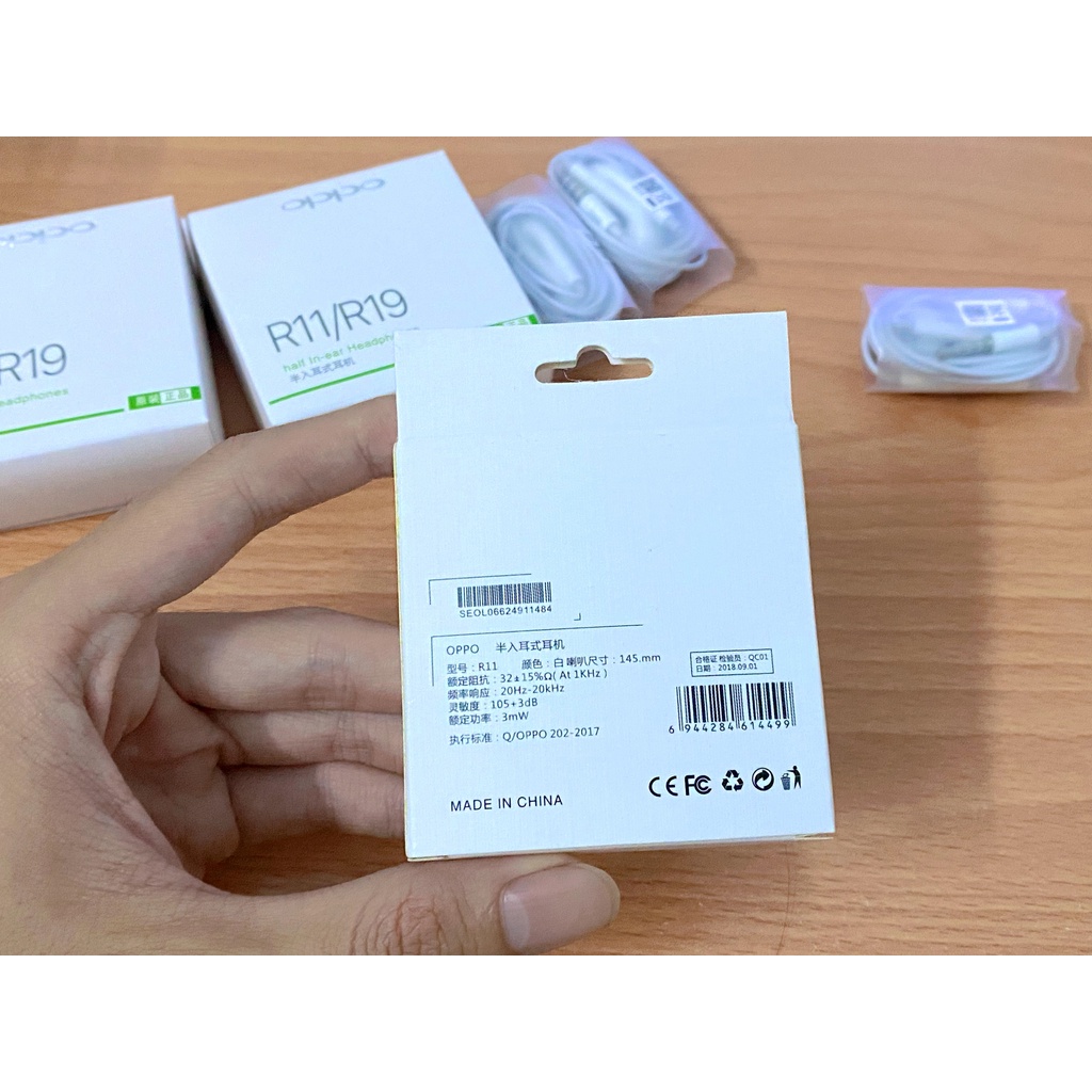 Tai Nghe Điện Thoại OPPO Cổng 3.5mm Có Mic Thoại  Âm Hay Bass Ấm - Hàng Fullbox Freeship Bảo Hành 12 Tháng