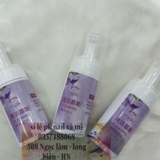 Vệ sinh mi dạng bọt