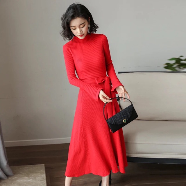 Váy hoạ tiết