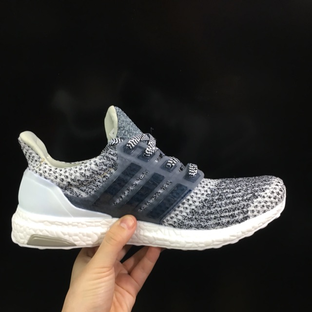 Giày ultra boost