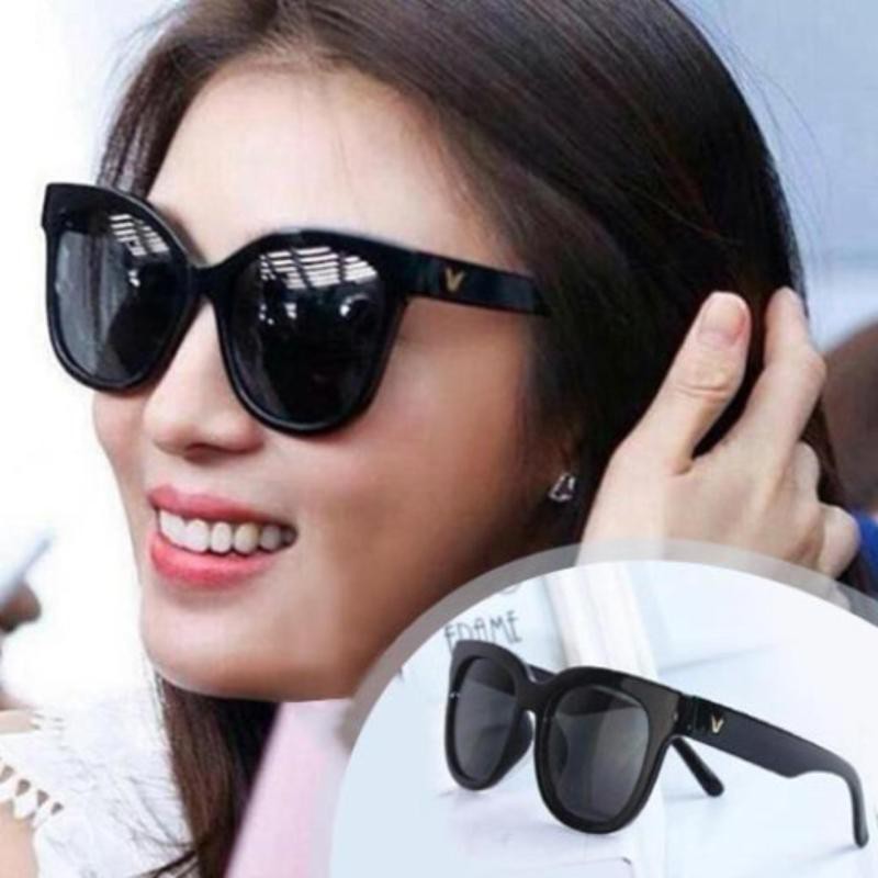 [Giá Huỷ Diệt 6.6] MẮT KÍNH CHỮ V ĐEN | BigBuy360 - bigbuy360.vn