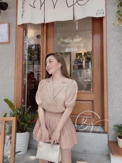 Sơ mi cổ vest