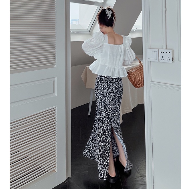 Set Áo Sơ Mi Trắng Tay Dài Phồng Cổ Tròn + Chân Váy Hoa Lưng Cao Xẻ Tà Phong Cách Hàn Quốc Thời Trang Mùa Thu Mới Cho Nữ