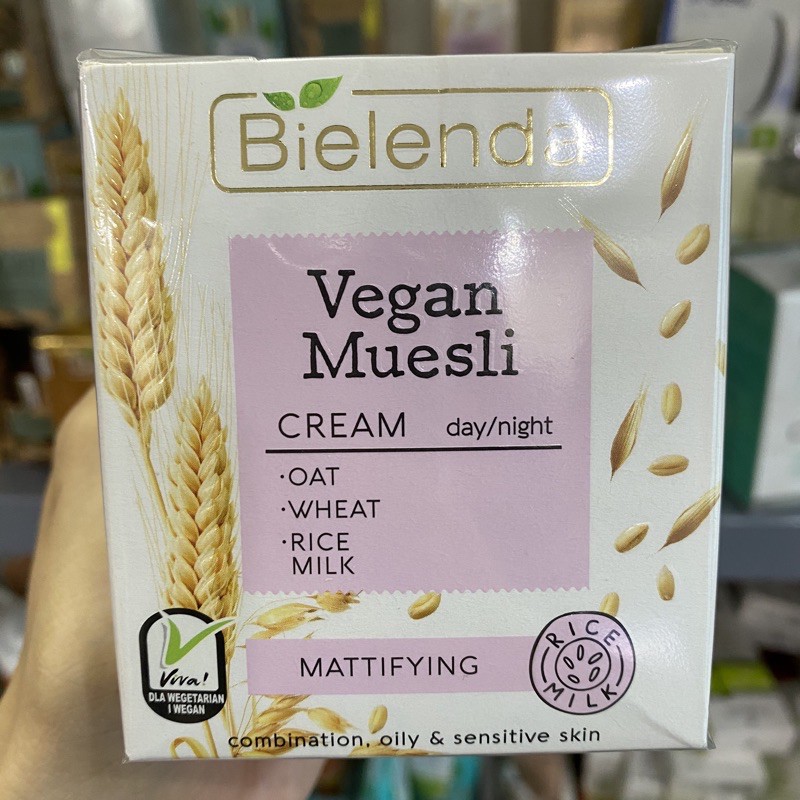 Kem Dưỡng Lúa Mì Bielenda Vegan Da Hỗn Hợp Dầu
