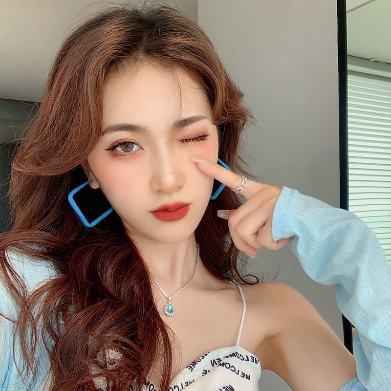 Bông tai Bell Mew khoen vuông mịn lì sang chảnh BT271