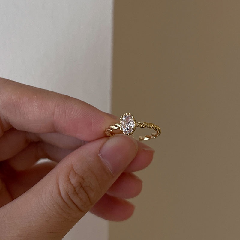 Nhẫn Mạ Vàng Đính Đá Zircon Lớn Sang Trọng Làm Quà Tặng Sinh Nhật