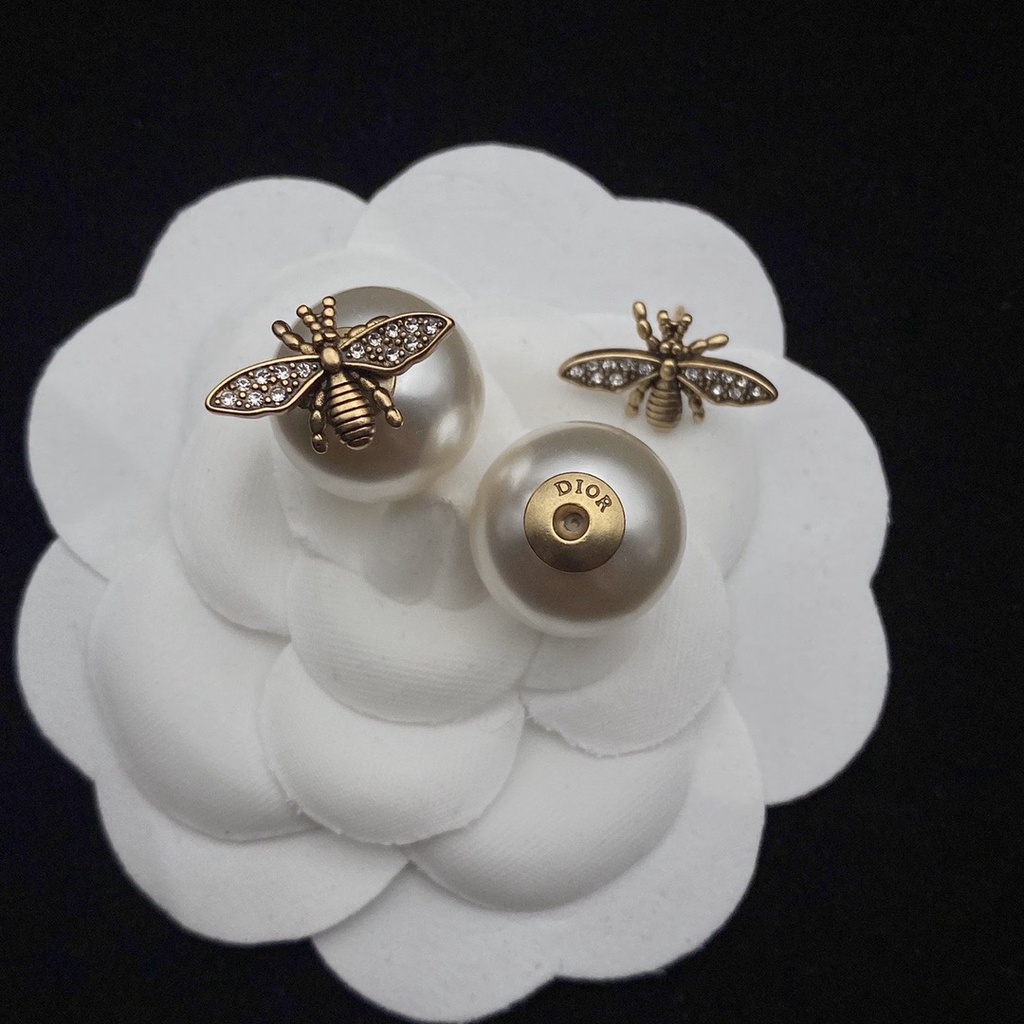 Khuyên Tai Dior Đính Ngọc Trai Giả Thời Trang Thanh Lịch Dành Cho Nữ