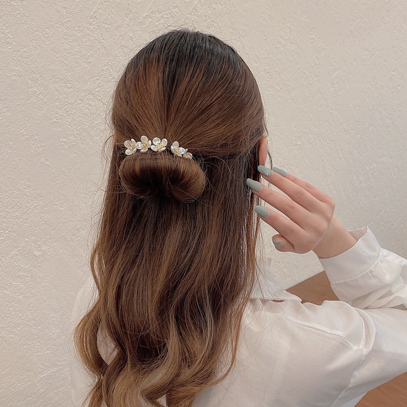 Kẹp tóc hình hoa đính ngọc trai giả xinh xắn cho nữ