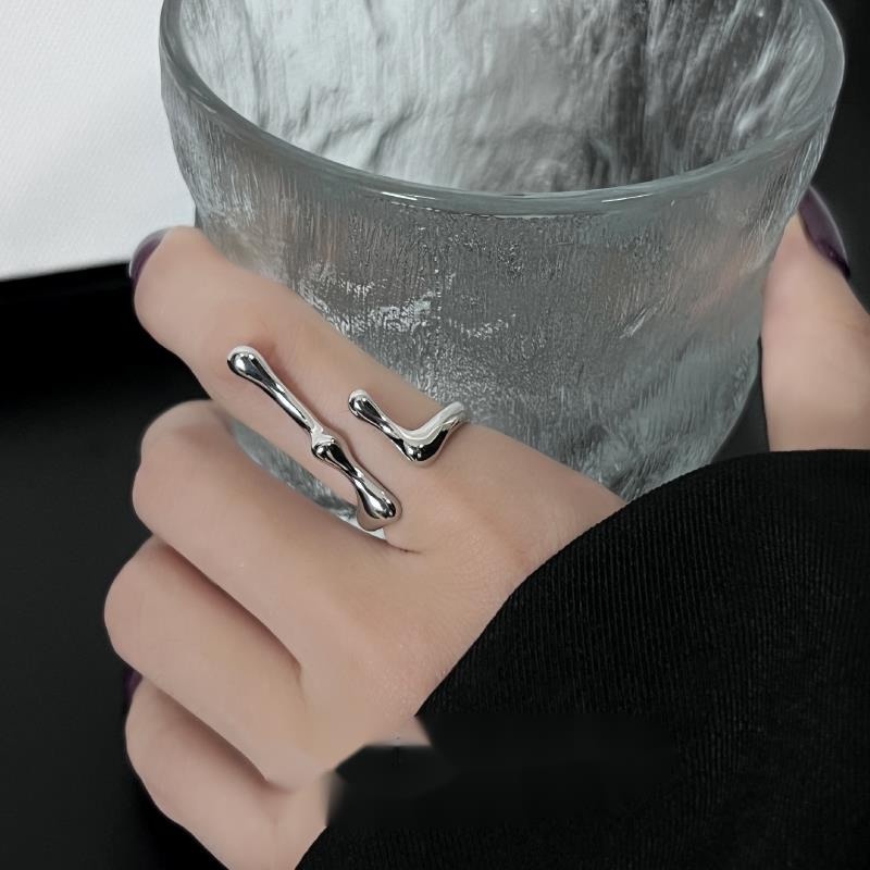 Nhẫn Dạng Lỏng Không Đều Hình Giọt Nước Kiểu Đường Phố Sáng Tạo Cho Nam Và Nữ