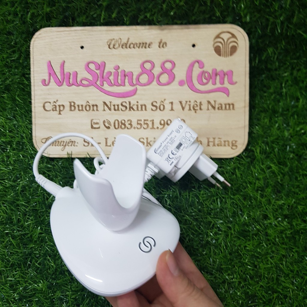 Sạc Máy Rửa Mặt LumiSpa NuSkin