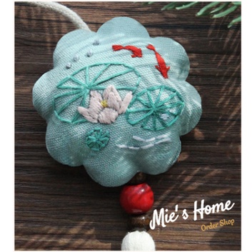 DIY bộ kit thêu tay Trang trí treo Túi Thơm Thêu Hình Hoa Cỏ Mùa Xuân Làm Quà Tặng Móc khóa trang trí Ô tô - MIE Shop