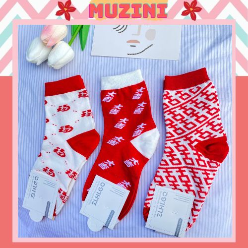 Tất nữ Muzinu tất cổ cao họa tiết chữ tone đỏ rực rỡ sắc màu TN223