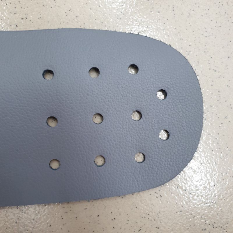 Một đôi lót giày nam