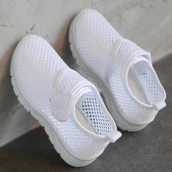 Giày lưới thoáng khí siêu nhẹ cho bé trai và bé gái hàng Quảng Châu