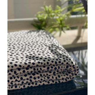 Vải cotton waffle chấm đốm