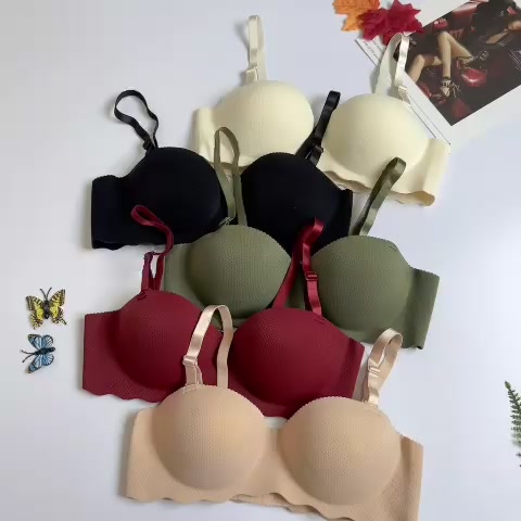 Áo ngực nữ tạo khe chất su mịn - Áo lót nữ không gọng mút bàn tay 3 nấc cài VALICA A489 | BigBuy360 - bigbuy360.vn