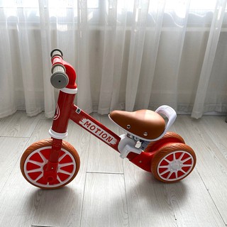 Xe chòi chân kiêm xe đạp 2in1 Motion