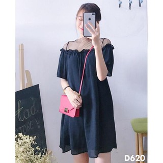 Đầm phối lưới cổ trắng