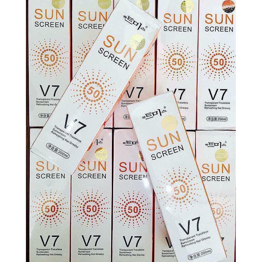 Xịt chống nắng Sun Screen V7 SPF50+++