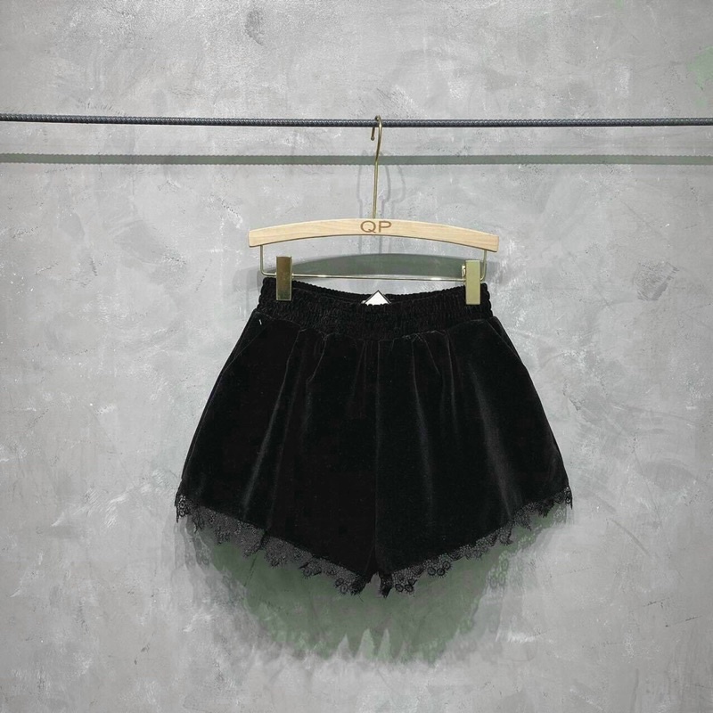 Quần short nhung phối ren cạp cao thời trang Banamo Fashion 694 | BigBuy360 - bigbuy360.vn