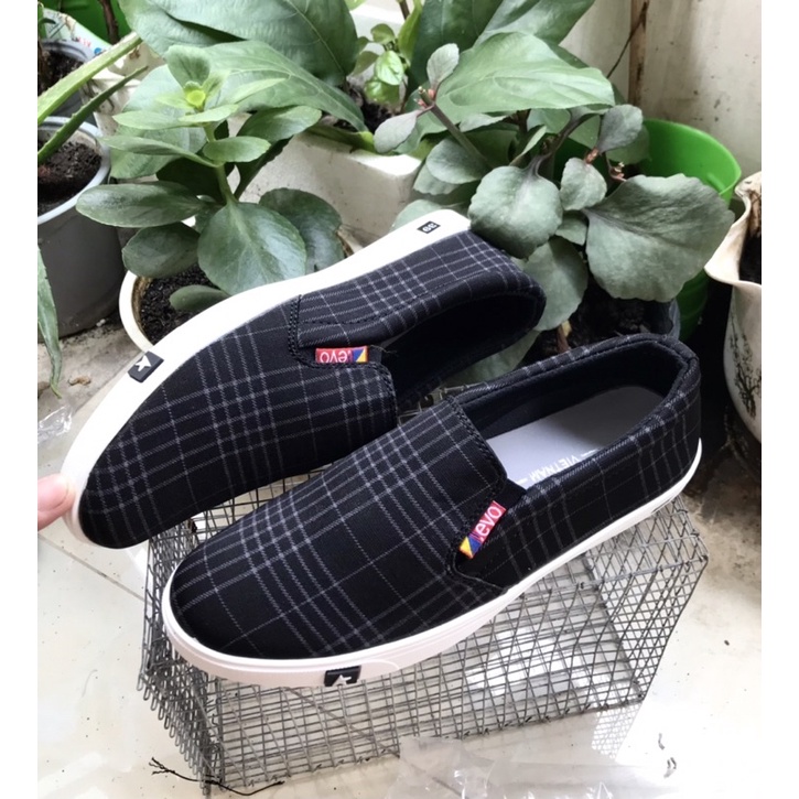 Giày lười vãi nam mẫu mới, phom đẹp, mã LV15, size từ 38 -43, họa tiết sọc sang trọng lịch lãm