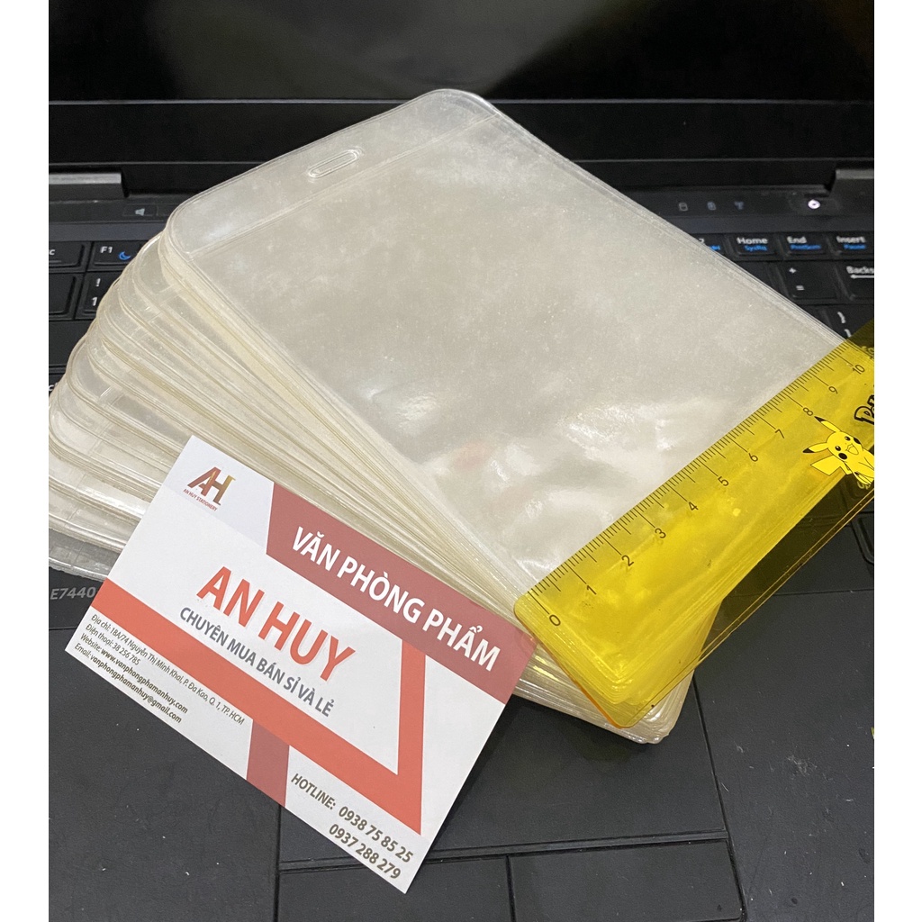 Bảng tên nhựa dẻo kích thước siêu to 10,5 x 16cm - Bảng tên hội nghị kích thước to