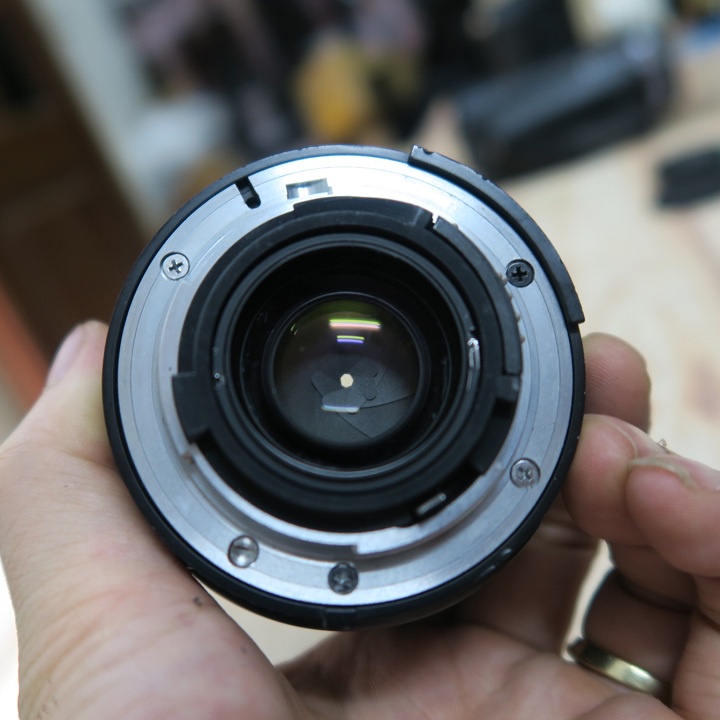 Ống kính Nikon D 60f2.8 Micro (ống kính chân dung và macro)