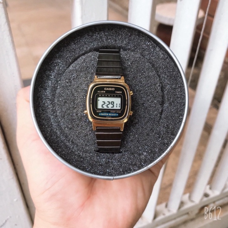 Đồng hồ nữ MTP mã hiệu classic-La670, dây thép, mặt vuông bản mini siêu xinh. la670