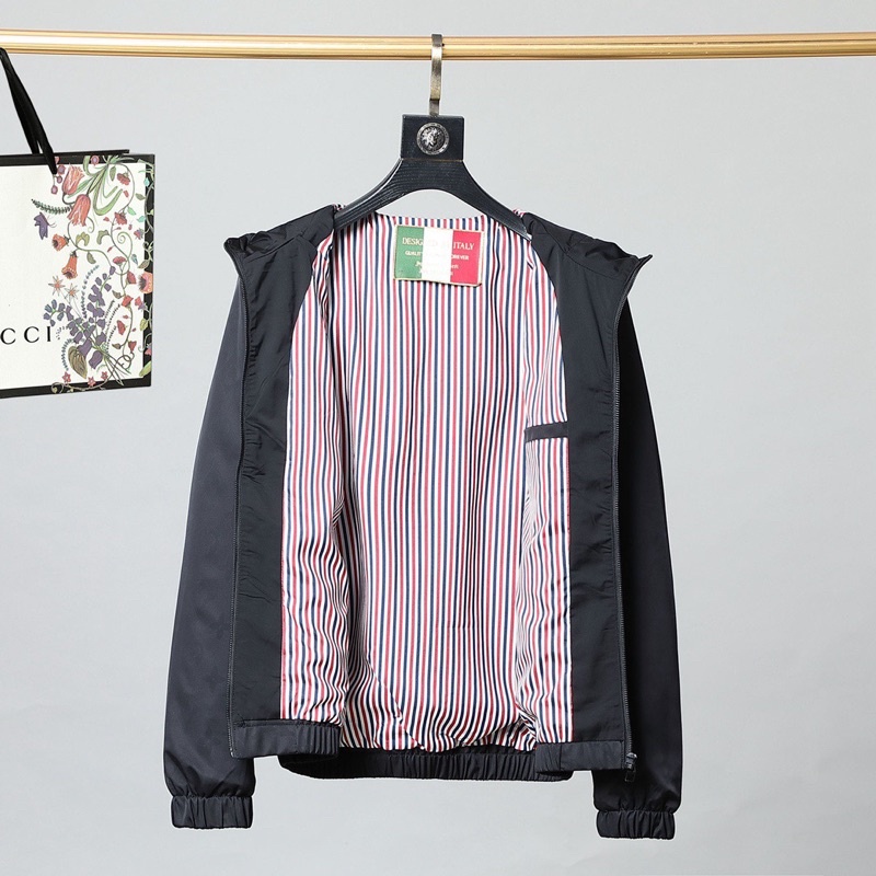 Áo khoác gió nam màu đen trơn thương hiệu Louis Vuitton LV cao cấp