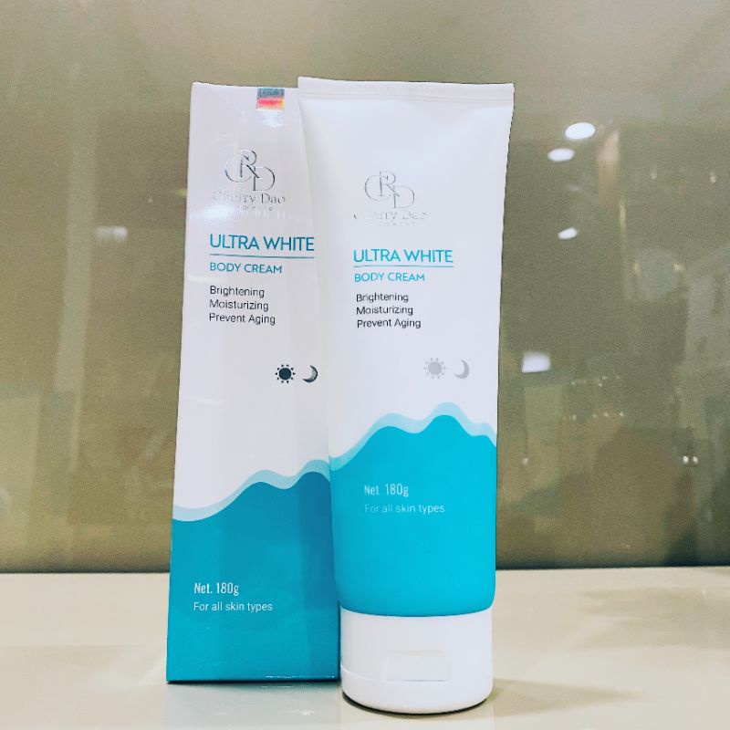 kem body ultra white trắng da, siêu trắng, siêu mịn, chiết xuất từ thiên nhiên, sản phẩm theo công nghệ Hàn Quốc an toàn