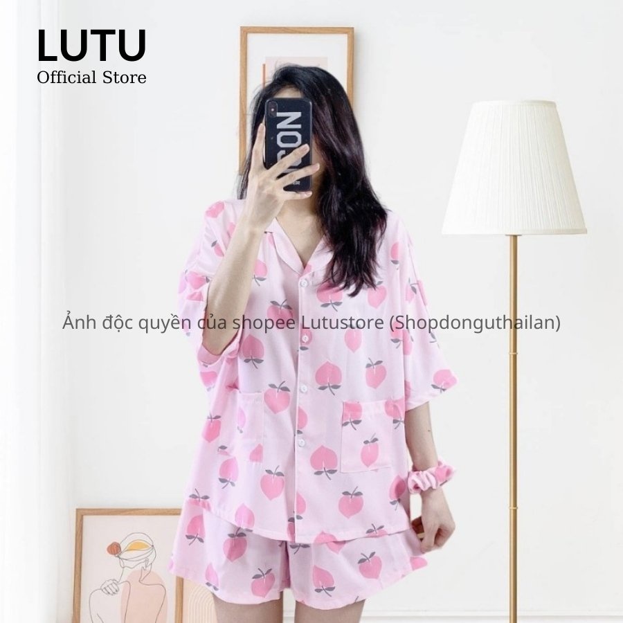 Bộ ngủ pijama chất lụa hoạ tiết dễ thương kèm dây buộc tóc scrunchies | BigBuy360 - bigbuy360.vn