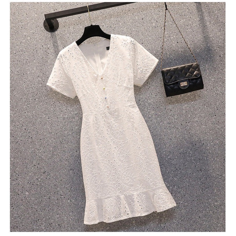 Váy Ren Cổ Chữ V Nhẹ Nhàng, Thanh Lịch Cho Mùa Hè 2021 - Thiết Kế Theo Phong Cách Retro Pháp | BigBuy360 - bigbuy360.vn