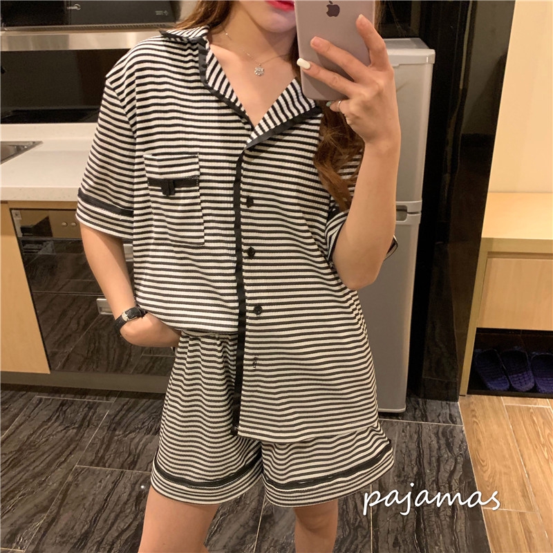 Bộ pijama cộc siêu hot hit | BigBuy360 - bigbuy360.vn