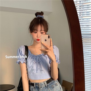 Áo croptop xanh thắt nơ
