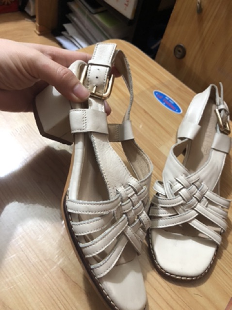 Giày hiệu Hàn quốc da thật new 95% size 37