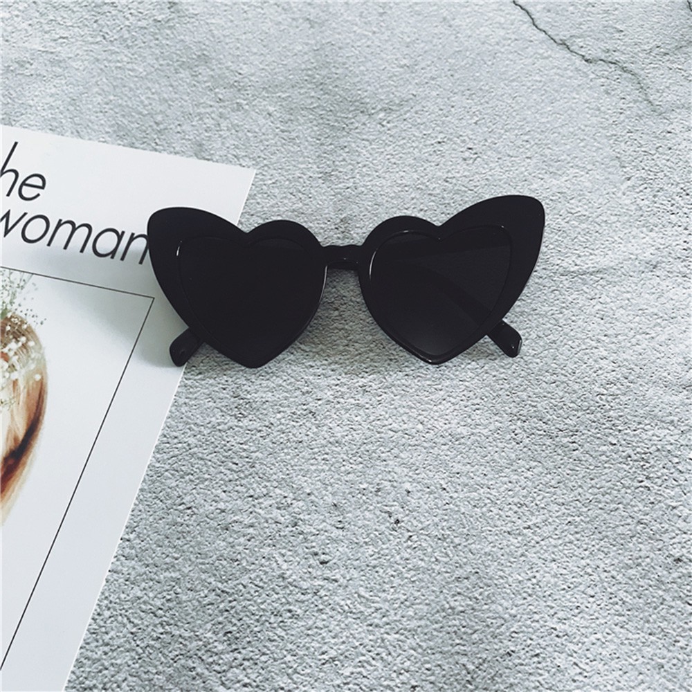 Kính Mát Hình Trái Tim Thời Trang Cho Nữ