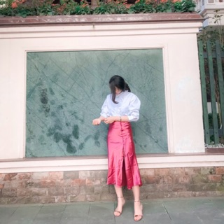 Chân váy H&M vải lụa xẻ vạt (Mid- Length Skirt)