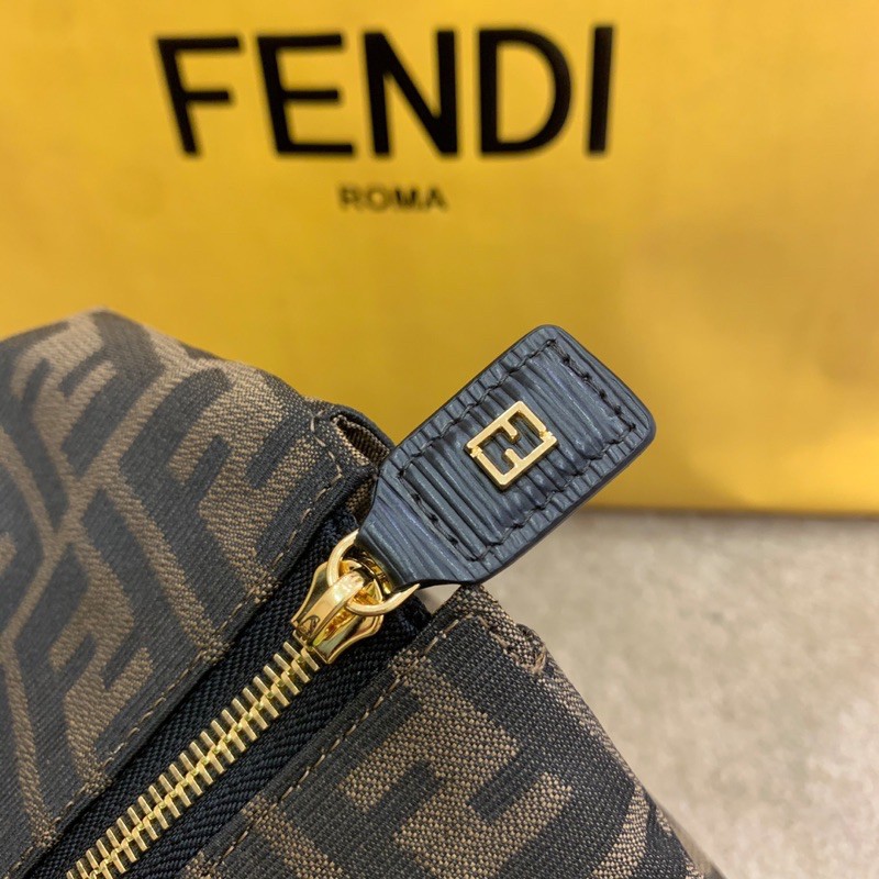 Túi du lịch thời trang Fendi FD Vintage da thật cao cấp