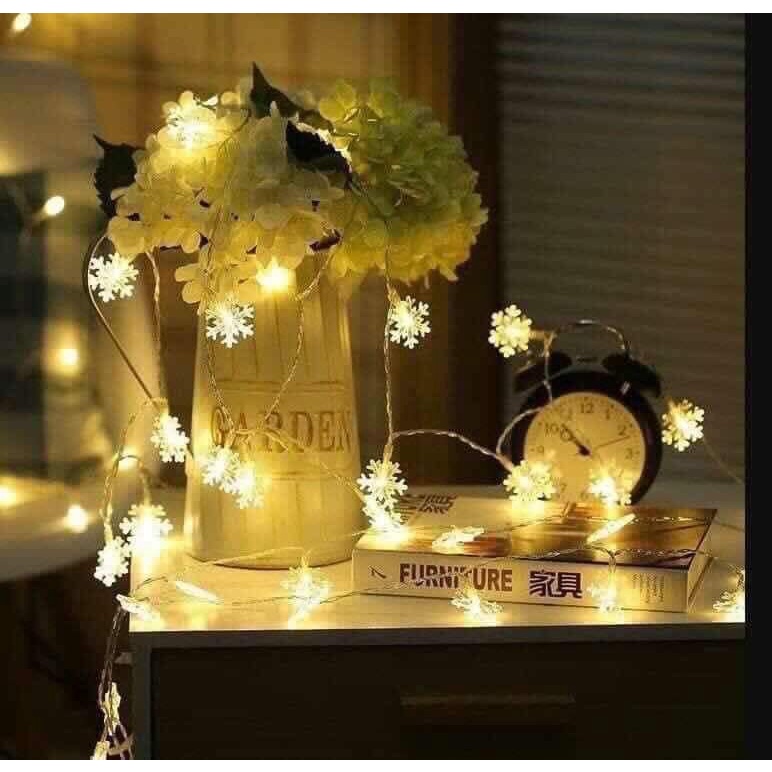CÂY THÔNG NOEL DÁN TƯỜNG KÈM PHỤ KIỆN. CÂY THÔNG DÁN TƯỜNG BẰNG VẢI DẠ CÓ KÈM PHỤ KIỆN