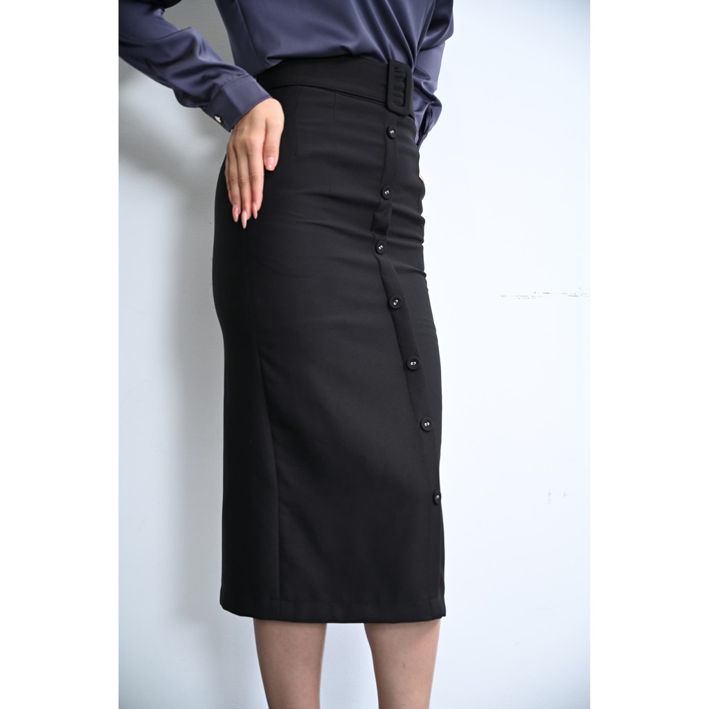 Chân váy Midi button MAIIMER có đai | BigBuy360 - bigbuy360.vn