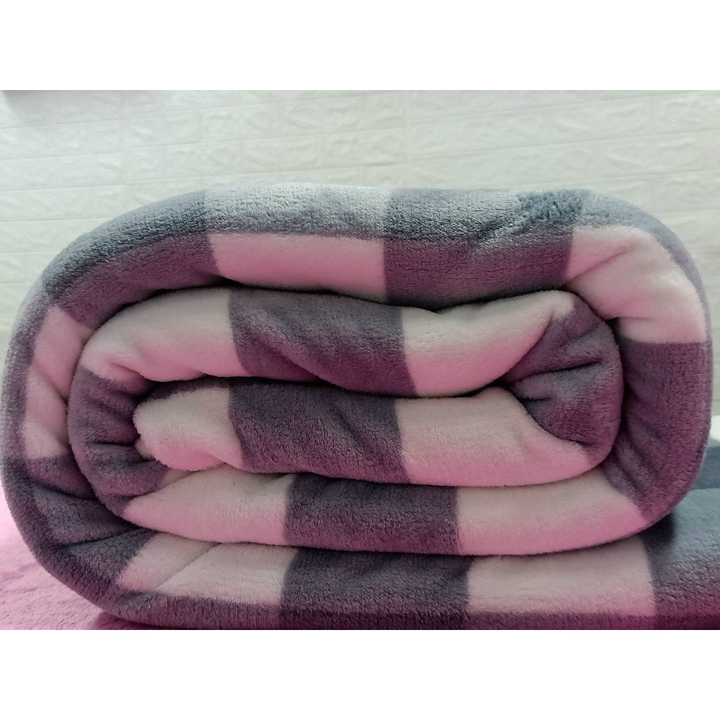 Mền lông cừu cao cấp Ánh Sao kích thước 1m8 x 2m nặng 1.1kg- Mẫu caro