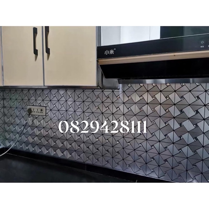 Miếng dán chống nước, trang trí nhà cửa hình tam giác bạc | BigBuy360 - bigbuy360.vn