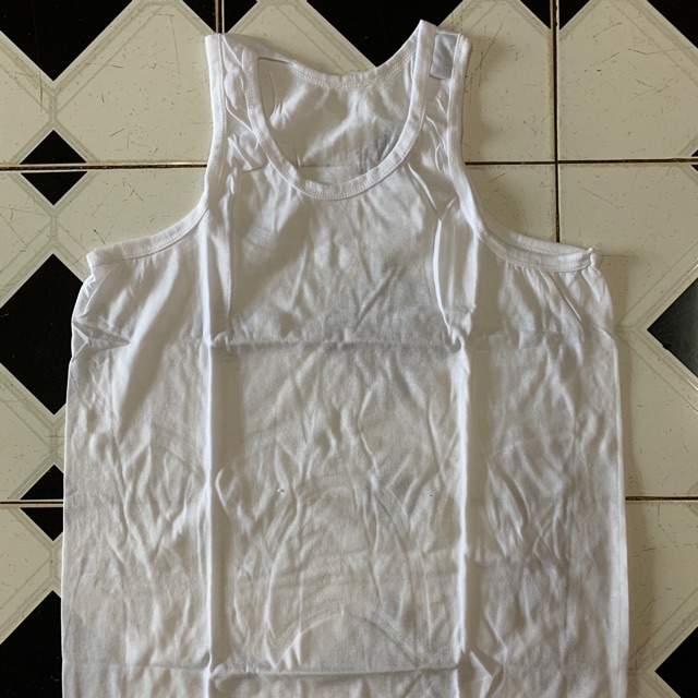 Áo thun trắng ba lỗ